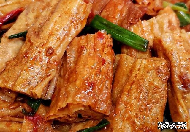 腐竹這么做，比肉還好吃，鮮香美味超下飯，必備家常菜