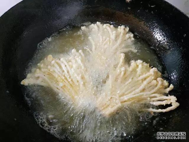 竟然被五塊錢的金針菇撩到了，怎么從來沒想到還能這樣做？