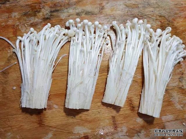 竟然被五塊錢的金針菇撩到了，怎么從來沒想到還能這樣做？