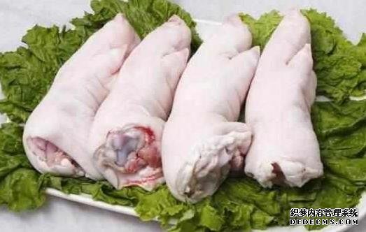 買豬蹄時(shí)，前腳和后腳口感差別大，方法教給你，可別買錯(cuò)了