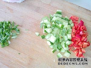雜蔬肉末炒粉絲最好吃的做法，脆爽Q彈不粘鍋，色香味俱全