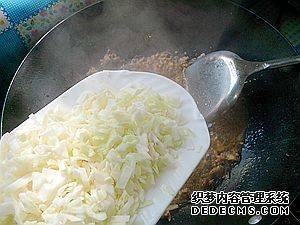 雜蔬肉末炒粉絲最好吃的做法，脆爽Q彈不粘鍋，色香味俱全