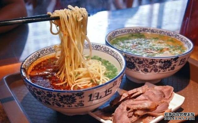 在北方人眼里，這四碗面才叫做面，其他的只能稱之為方便面