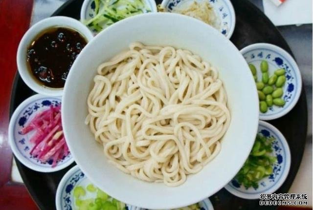在北方人眼里，這四碗面才叫做面，其他的只能稱之為方便面