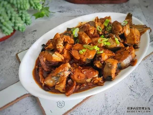 遇上這魚從不手軟，一買就是10斤，肉嫩刺少營養(yǎng)高，每次都吃不夠