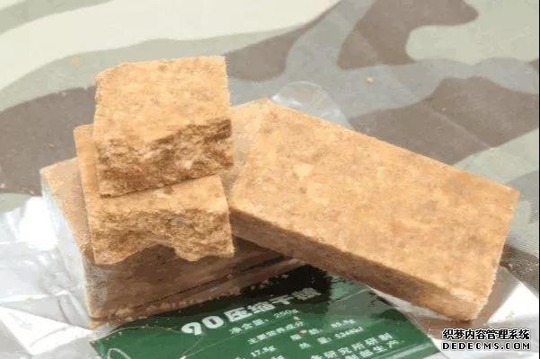 假如世上只剩下這幾種難吃的童年零食，你會(huì)選哪個(gè)吃？