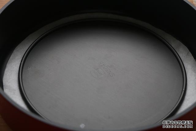 蛋卷不要買了，不要蛋卷機(jī)，只要平底鍋就能做，又香又脆超美味