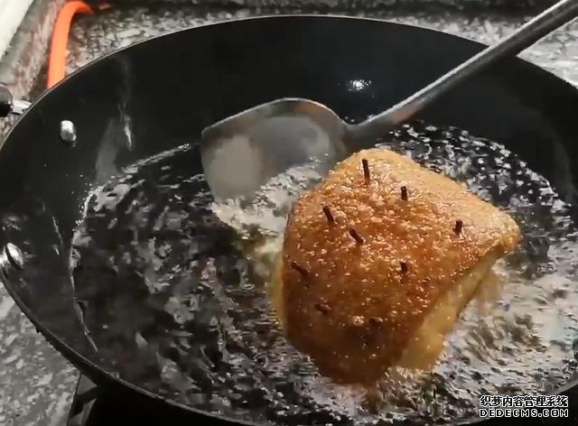 五花肉別只會紅燒了，教你一個新做法，軟爛入味特解饞，太好吃了