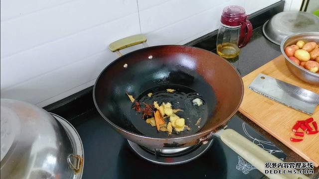 它被稱為“小人參”，南方3月吃最鮮美，8毛錢一斤，咋都吃不膩