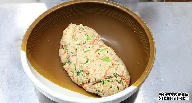 蔬菜窩窩頭這么做才好吃，新穎又好吃，大人孩子都愛吃，簡單易學(xué)