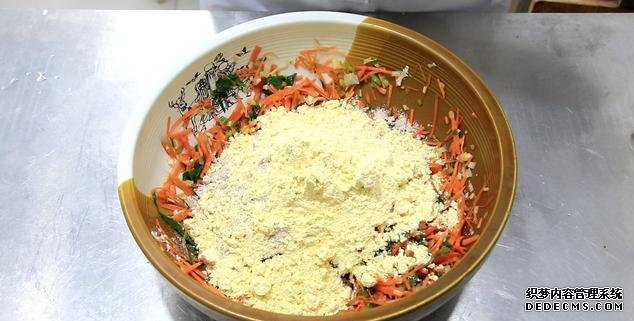 蔬菜窩窩頭這么做才好吃，新穎又好吃，大人孩子都愛吃，簡單易學(xué)