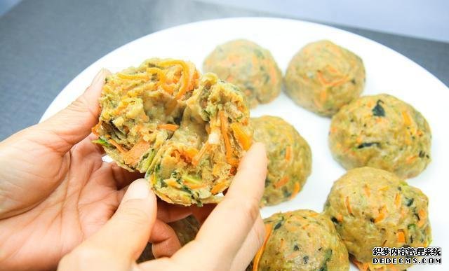 蔬菜窩窩頭這么做才好吃，新穎又好吃，大人孩子都愛吃，簡單易學(xué)