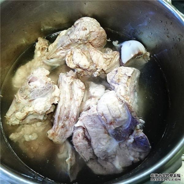 老公隔三差五就饞這菜，1斤才12元，比紅燒肉香多了，1周吃1次