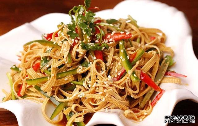 15道葷菜熱菜做法，10道涼菜下酒菜做法，簡(jiǎn)單易做，待客備用