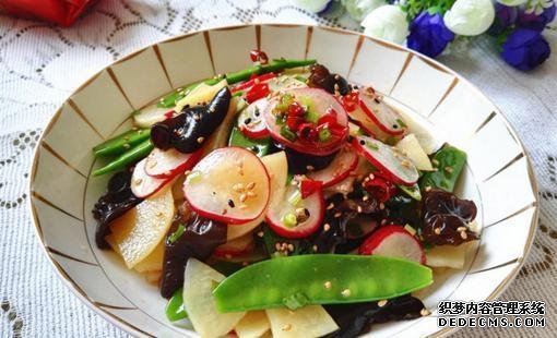 15道葷菜熱菜做法，10道涼菜下酒菜做法，簡(jiǎn)單易做，待客備用