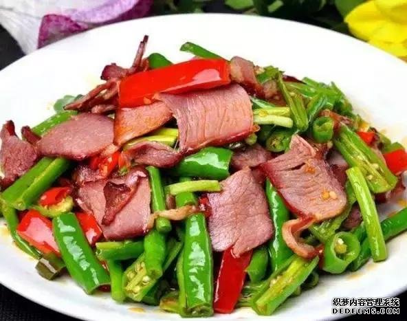 15道葷菜熱菜做法，10道涼菜下酒菜做法，簡(jiǎn)單易做，待客備用