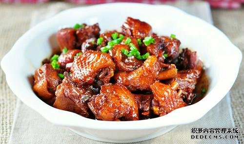 15道葷菜熱菜做法，10道涼菜下酒菜做法，簡(jiǎn)單易做，待客備用