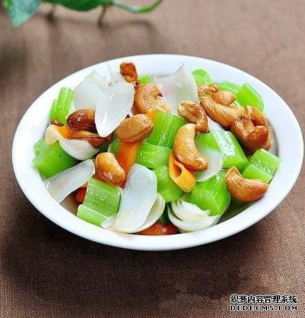 15道葷菜熱菜做法，10道涼菜下酒菜做法，簡(jiǎn)單易做，待客備用