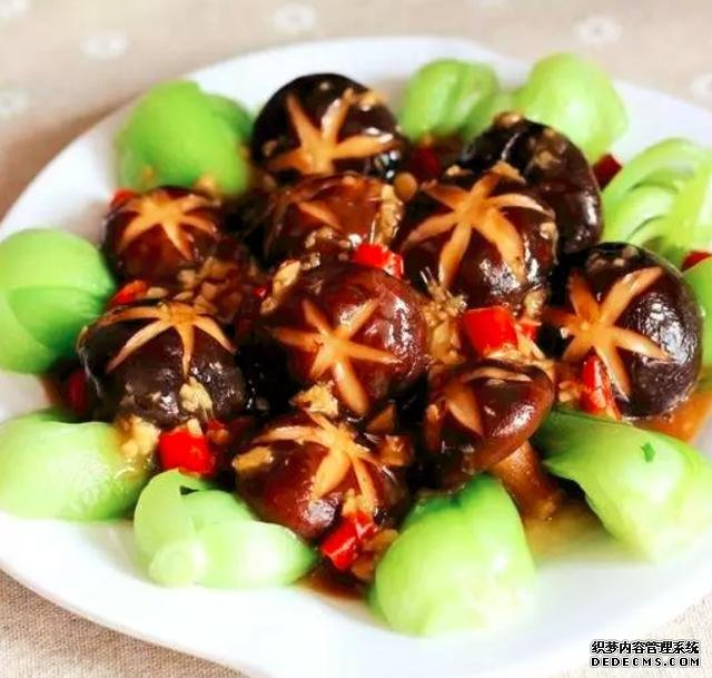 15道葷菜熱菜做法，10道涼菜下酒菜做法，簡(jiǎn)單易做，待客備用
