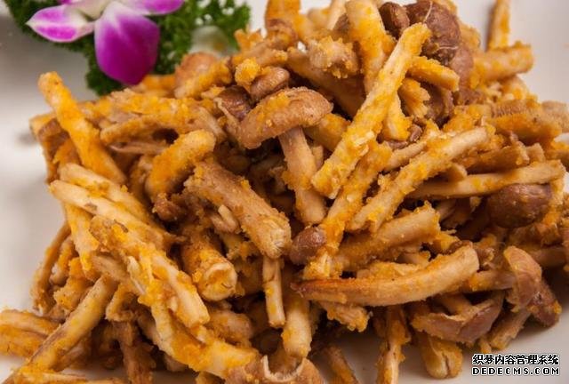 美食推薦：娃娃菜腐竹、咸蛋黃茶樹菇、薄荷羊肉、五香雞爪的做法