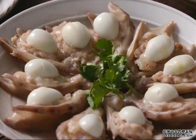 教你做安徽名菜掌上明珠：掌白珠明，好吃又好看，饞的人直流口水