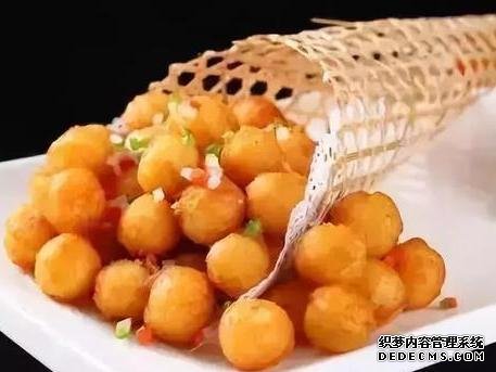 舌尖上的誘惑：生焗鮮鮑仔、椒鹽小土豆、臘香鍋巴，值得推薦