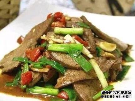 香菜爆豬肝，剁椒梅鱭魚干，蕃茄魚片這幾道家常菜的做法