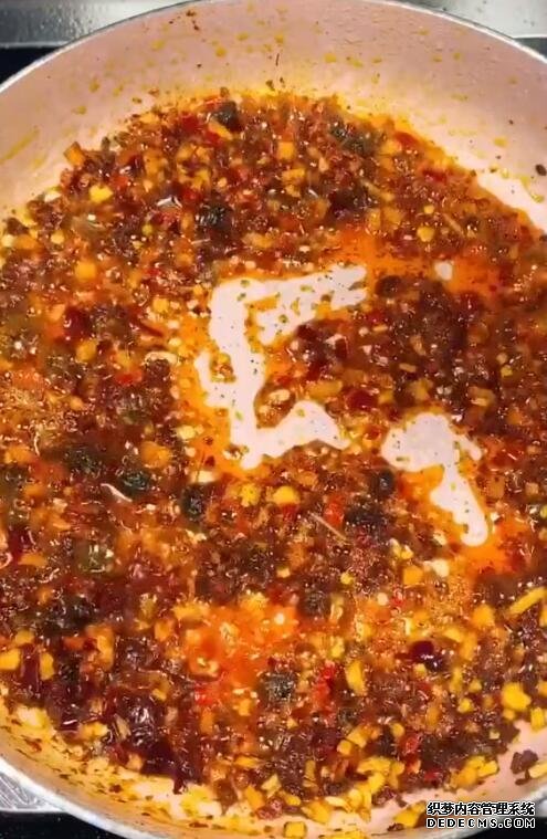 麻婆豆腐的家常做法，口感順滑，麻辣鮮香，這個竅門一定要記住