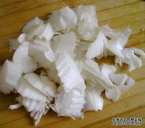 家庭版自制水煮肉，肉嫩軟滑，麻辣鮮香，每次做都不夠吃