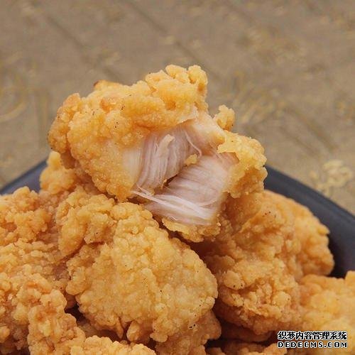 鹽酥雞，美味酥脆，做法簡(jiǎn)便，大人小孩都喜歡