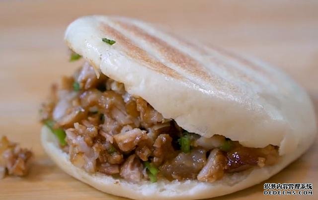 肉夾饃在家輕松做，饃香肉更香，一看就會，咋做都不廢！