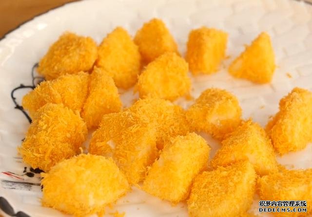 蘋果不要直接吃了，加2個雞蛋，家里來客都不怕，端上桌就被搶光