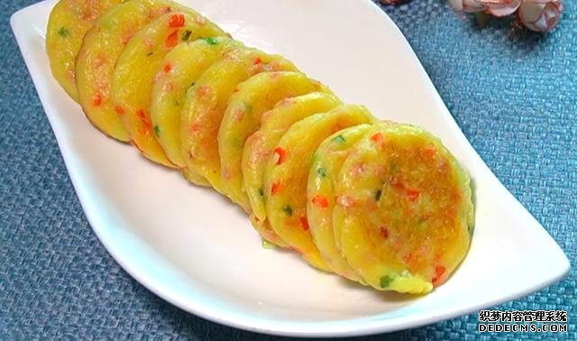 土豆餅最簡(jiǎn)單好吃的做法，外酥里嫩，鮮香又營(yíng)養(yǎng)，全家人都喜歡