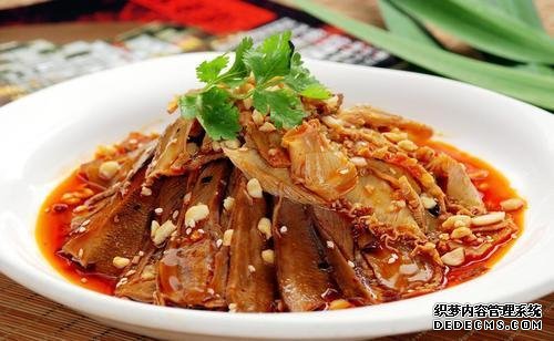 六款川味涼拌牛肉的做法，款款經(jīng)典，道道好吃，做法超級簡單