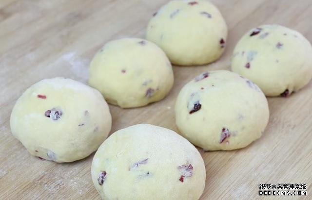 1個(gè)蘋果，3個(gè)雞蛋，教你一個(gè)想不到的做法，連吃10天都不會膩
