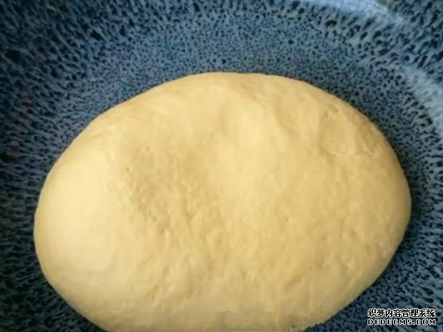 春天超火的懶人包子，不用發(fā)面，包好直接蒸，出鍋就被搶光