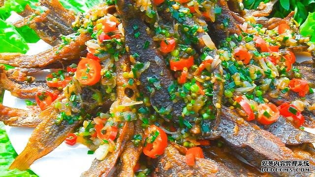 春節(jié)宅家中，捉了盆“水中人參”，寬油大火炸到焦香，很下飯