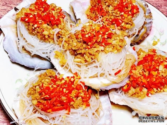 十分鐘搞定蒜蓉粉絲扇貝，料足味鮮全家愛吃，比外面賣的好吃百倍