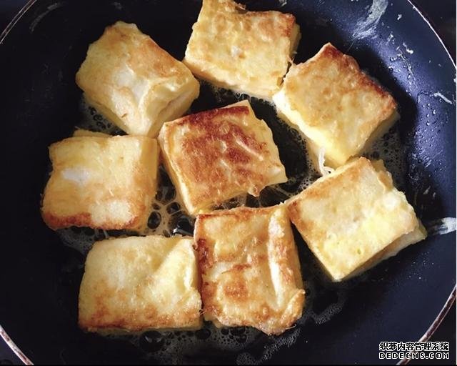老外每天都吃面包，這種做法他們肯定不知道，2片面包幾分鐘就好