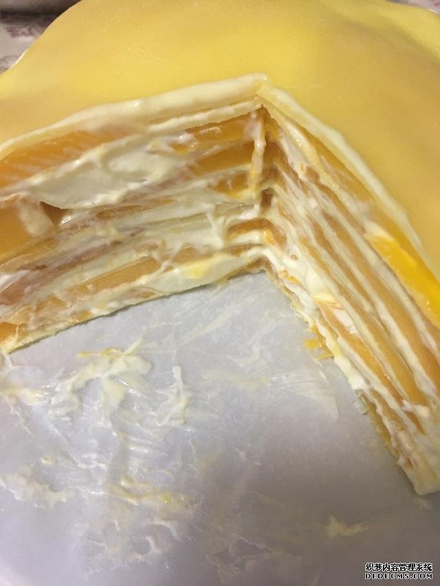 清爽的芒果千層蛋糕，吃了還想吃，再也不用買，一個平底鍋搞定。