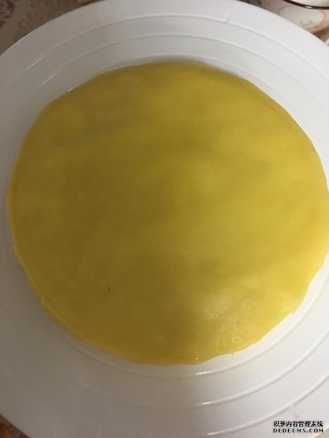 清爽的芒果千層蛋糕，吃了還想吃，再也不用買，一個平底鍋搞定。