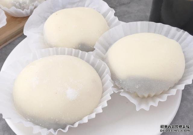 宅在家里做甜品雪媚娘，軟軟糯糯，入口即化，做法超簡(jiǎn)單，零失敗