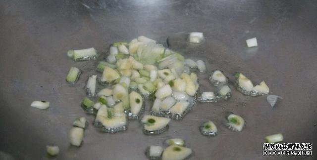 最正宗的蠔油生菜，快手簡單還減肥，2塊錢就能做一盤
