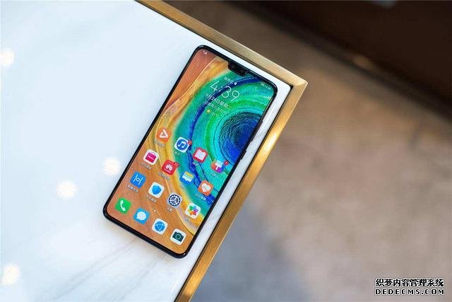 華為Mate30：我都跌成“紅米價(jià)”了，你們?cè)趺催€不買？