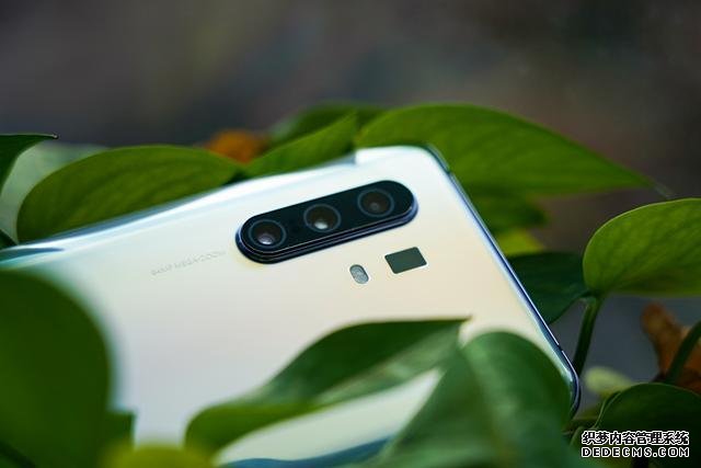 雙模5G直降300元！4350mAh+AMOLED屏+8GB，網(wǎng)友：終于等到了