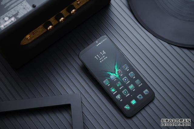 從3799跌至2699！液冷散熱+4000mAh+8GB+256GB，網(wǎng)友：終于等到了