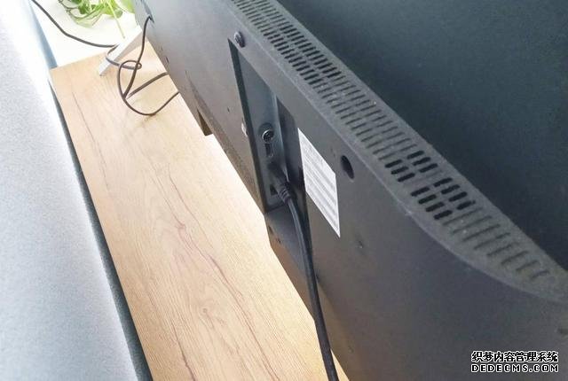 做個抬頭黨，畢亞茲Type-C轉(zhuǎn)HDMI、VGA轉(zhuǎn)換器給你大屏追劇體驗