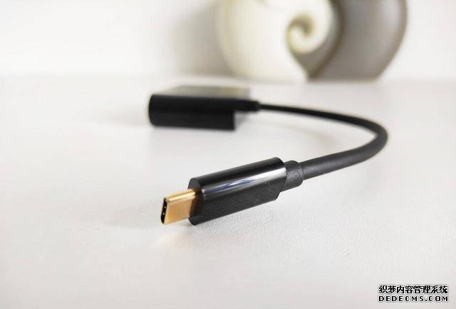 做個抬頭黨，畢亞茲Type-C轉(zhuǎn)HDMI、VGA轉(zhuǎn)換器給你大屏追劇體驗