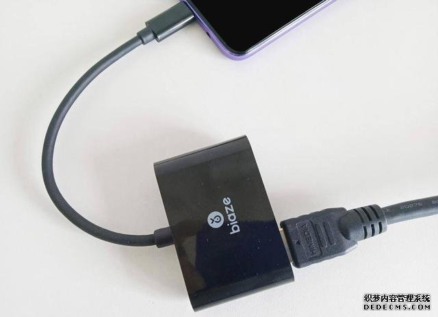 做個抬頭黨，畢亞茲Type-C轉(zhuǎn)HDMI、VGA轉(zhuǎn)換器給你大屏追劇體驗