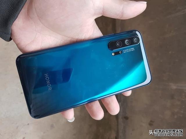 華為4G旗艦機加速清倉，8+256GB跌至兩千出多，還有雙光學防抖